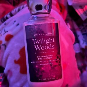 Bath & Body Works Twilight Woods Daily Nourishing Body Lotion